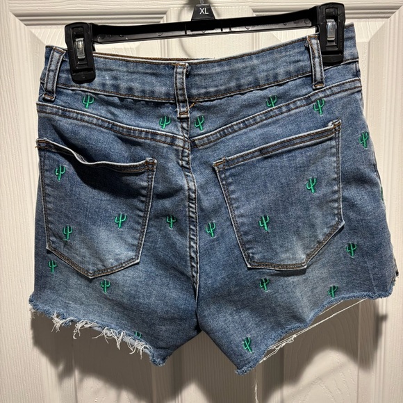 Denim Cactus Embroidered Women's Shorts - Picture 3 of 4
